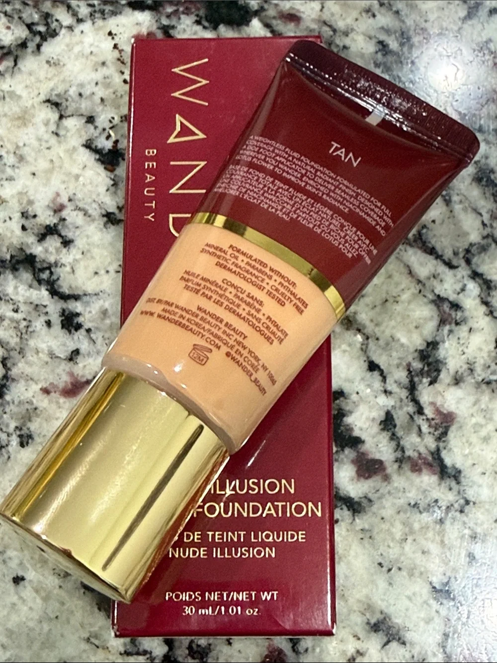 Wander Beauty Nude Illusion Liquid Foundation Tan New in Box!